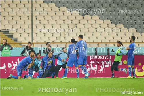 استقلال 4 - صنعت نفت آبادان 0(96/10/03)-جابر انصاری,روزبه چشمی,مهدی قایدی,داریوش شجاعیان,