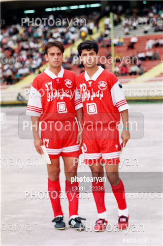 بازیکنان دهه های مختلف فوتبال ایران 1-رضا شاهرودی,مهرداد میناوند,