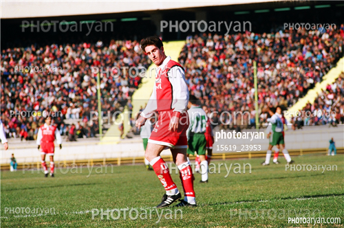 بازیکنان دهه های مختلف فوتبال ایران 2-ادموند بزیک,