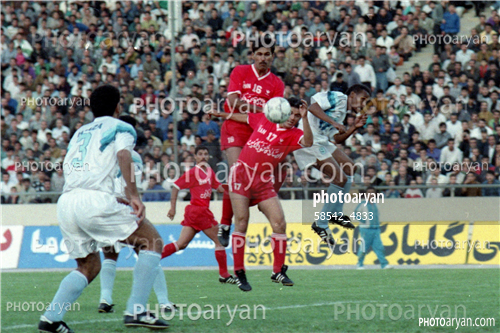 بازیکنان دهه های مختلف فوتبال ایران 15-فرشاد پیوس  Farshad Pious,کریم باوی,