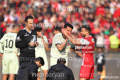 پرسپولیس  2-تراکتور  0    (1403/11/07)-