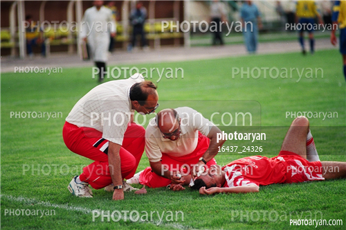 بازیکنان دهه های مختلف فوتبال ایران 2-یحیی گل محمدی,