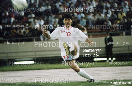 بازیکنان دهه های مختلف فوتبال ایران 3-جواد منافی,