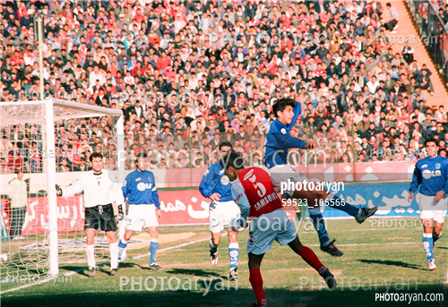 پرسپولیس 0 - استقلال 1  (79/12/05)-افشین پیروانی,جواد زرینچه,ستار همدانی,هادی طباطبایی,یدالله اکبری,