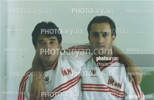 بازیکنان دهه های مختلف فوتبال ایران 40-خداداد عزیزی  Khodadad Azizi,علی کریمی Ali Karimi,