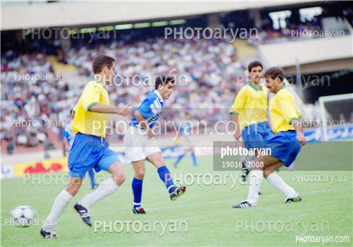 بازیکنان دهه های مختلف فوتبال ایران 3-فریبرز مرادی,محمدرضا مهرانپور,