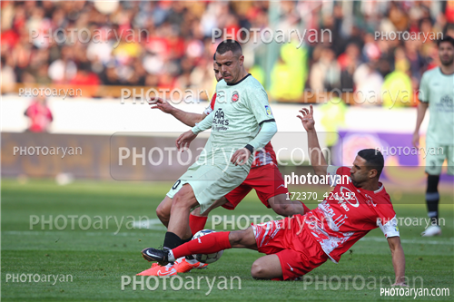 پرسپولیس  2-تراکتور  0    (1403/11/07)-مسعود ریگی,ریکاردو آلوز,