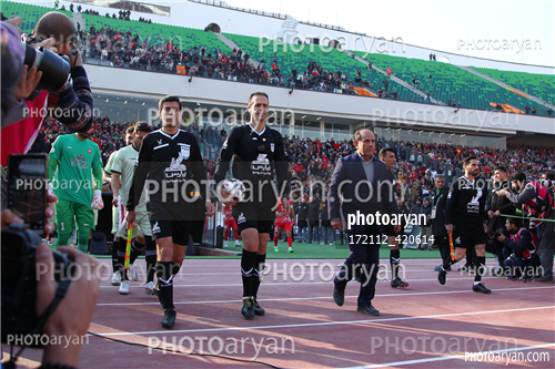 پرسپولیس  2-تراکتور  0    (1403/11/07)-