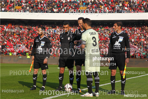 پرسپولیس  2-تراکتور  0    (1403/11/07)-