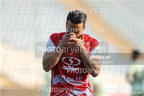 پرسپولیس  2-تراکتور  0    (1403/11/07)-سروش رفیعی,