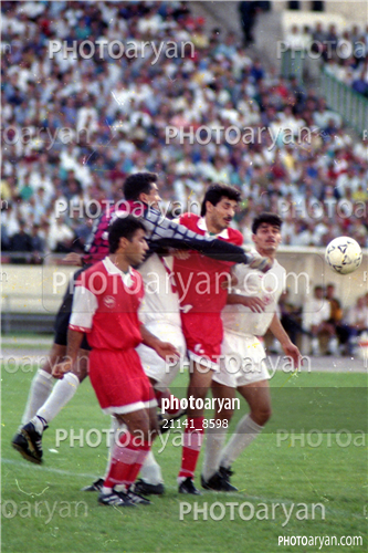 بازیکنان دهه های مختلف فوتبال ایران 4-مهدی مهدوی کیا,علی دایی  Ali Daei,