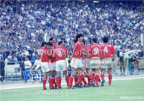 بازیکنان دهه های مختلف فوتبال ایران 3-حمید درخشان,حمید استیلی,علی دایی  Ali Daei,مهدی فنونی زاده,