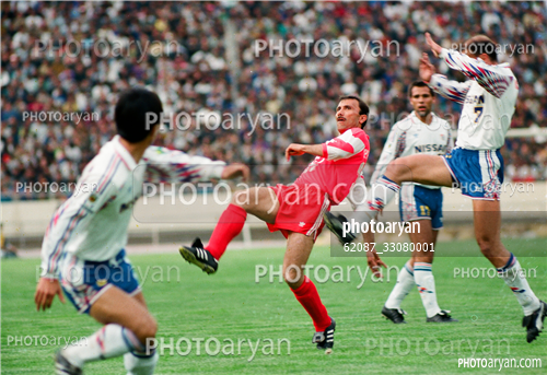 بازیکنان دهه های مختلف فوتبال ایران 19-حمید درخشان,