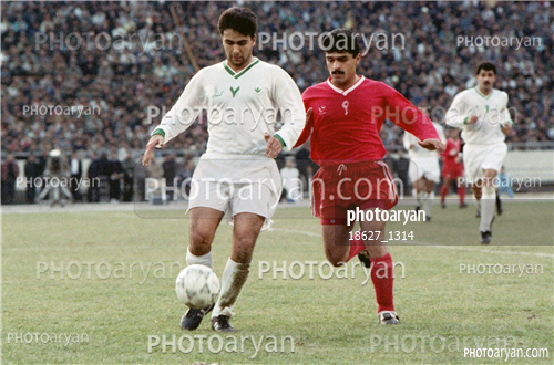 بازیکنان دهه های مختلف فوتبال ایران 3-بهزاد داداش زاده,کوروش تشت زر,