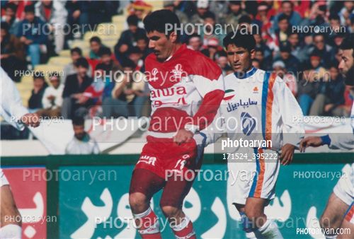 بازیکنان دهه های مختلف فوتبال ایران 39-پایان رافت,