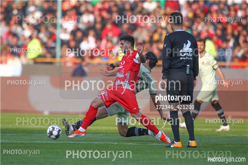 پرسپولیس  2-تراکتور  0    (1403/11/07)-