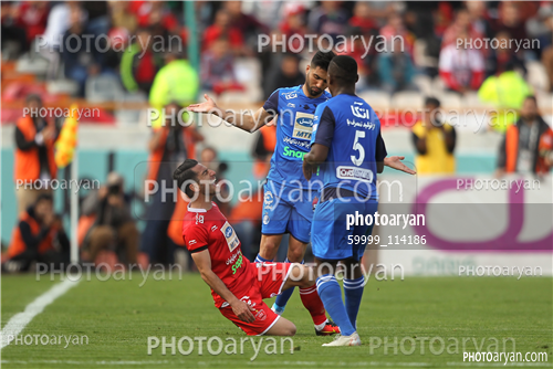 پرسپولیس 1-استقلال 0 (98/01/10)-فرشید باقری,مهدی شیری,آیاندا پاتوسیAyanda Patosi,