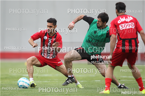 تمرین پرسپولیس در ورزشگاه درفشی فر 95/02/13-کریم باقری,امید عالیشاه,