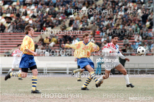 بازیکنان دهه های مختلف فوتبال ایران 6-فرشاد پیوس  Farshad Pious,