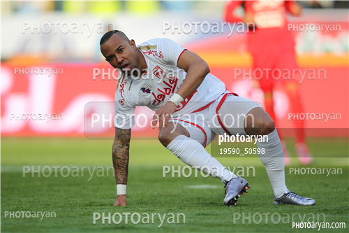 پرسپولیس 3- تراکتورسازی تبریز‎ (95/11/17)0-لوسیانو ادینهو,