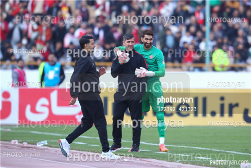 پرسپولیس  2-تراکتور  0    (1403/11/07)-علیرضا بیرانوند,کریم باقری,