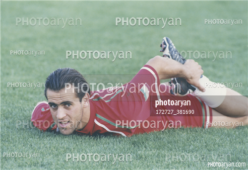 بازیکنان دهه های مختلف فوتبال ایران 40-علی کریمی Ali Karimi,