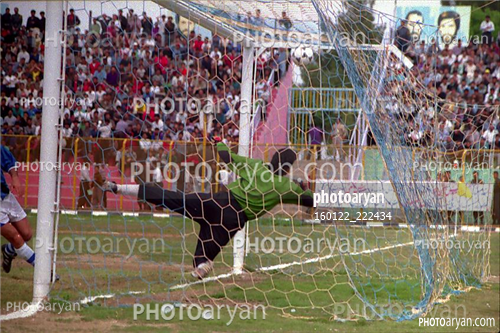 بازیکنان دهه های مختلف فوتبال ایران30-