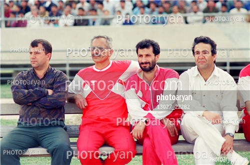 بازیکنان دهه های مختلف فوتبال ایران 1-علی پروین  Ali Parvin,محمد مایلی کهن,پرویز کماسی,