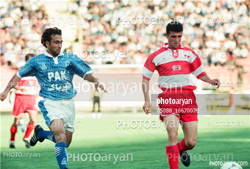 بازیکنان دهه های مختلف فوتبال ایران21-علی اکبریان,