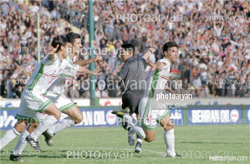 بازیکنان دهه های مختلف فوتبال ایران 8-علی دایی  Ali Daei,مهدی هاشمی نصب,فرهاد مجیدی,