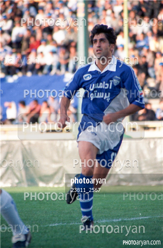 بازیکنان دهه های مختلف فوتبال ایران 10-محمدرضا مهدوی,