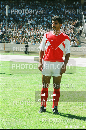 بازیکنان دهه های مختلف فوتبال ایران 1-مجتبی محرمی,