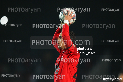 استقلال 0-تراکتور 2    (1403/08/10)-