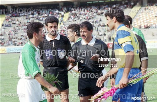 بازیکنان دهه های مختلف فوتبال ایران 9-نادر محمدخانی, علیرضا حکیم‌زاده,کاپیتان ها,