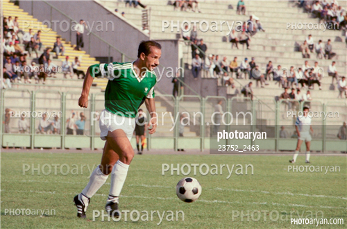 بازیکنان دهه های مختلف فوتبال ایران 10-محمد خاکپور,