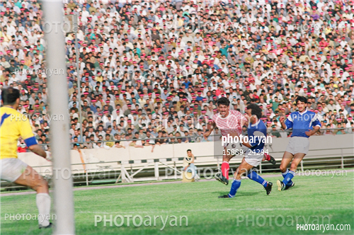 بازیکنان دهه های مختلف فوتبال ایران 2-فریبرز مرادی,