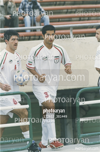 بازیکنان دهه های مختلف فوتبال ایران 40-مهرداد میناوند,کریم باقری,