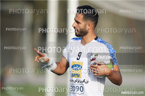 تمرین استقلال تهران (96/07/15)-علی قربانی,