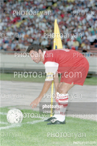 بازیکنان دهه های مختلف فوتبال ایران 9-مجتبی محرمی,