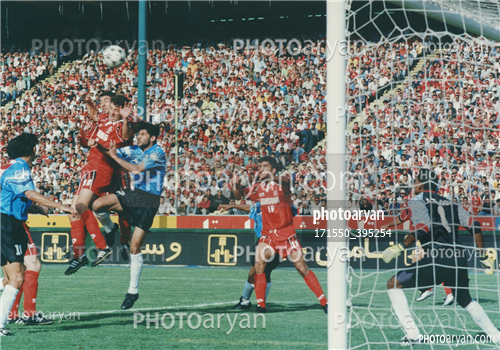 بازیکنان دهه های مختلف فوتبال ایران 39-