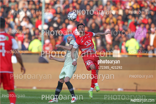 پرسپولیس  2-تراکتور  0    (1403/11/07)-عیسی ال کثیر,