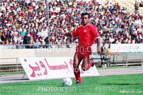 بازیکنان دهه های مختلف فوتبال ایران 2-حمیدروزبهانی,