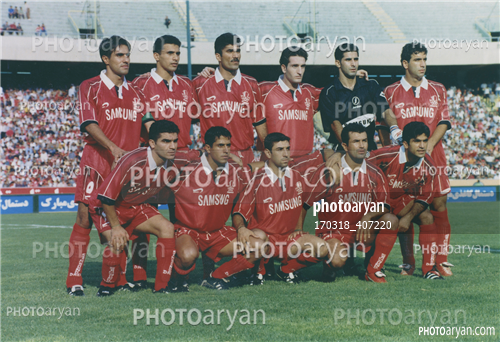بازیکنان دهه های مختلف فوتبال ایران 39-افشین پیروانی,بهروز رهبری فر,حمید استیلی,ادموند بزیک,علی انصاریان,داوود فنایی,پایان رافت,علی رضا امامی فر,حامد کاویانپور,رضا جباری,
