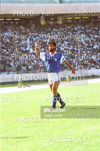 بازیکنان دهه های مختلف فوتبال ایران 3-شاهرخ بیانی,