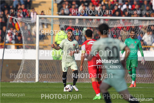 پرسپولیس  2-تراکتور  0    (1403/11/07)-