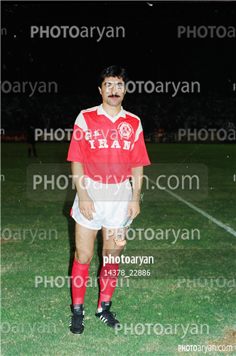 بازیکنان دهه های مختلف فوتبال ایران 1-ناصر محمدخانی,