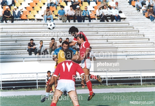 بازیکنان دهه های مختلف فوتبال ایران22-فرشاد پیوس  Farshad Pious,محسن عاشوریَ,مرتضی فنونی زاده,