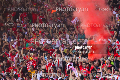 استقلال 1-پرسپولیس 2  (1402/03/10)-شادی تماشاگران,