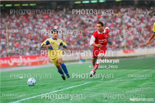 بازیکنان دهه های مختلف فوتبال ایران 2-علی کریمی Ali Karimi,