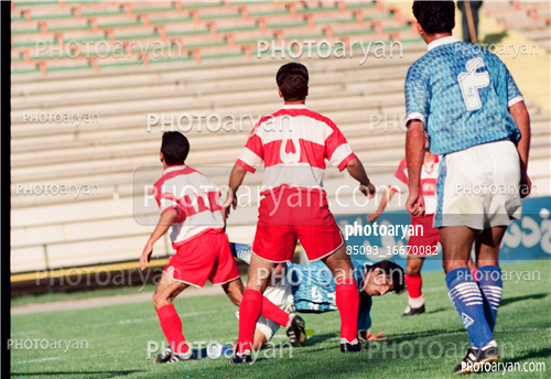 بازیکنان دهه های مختلف فوتبال ایران21-رضا حسن زاده,